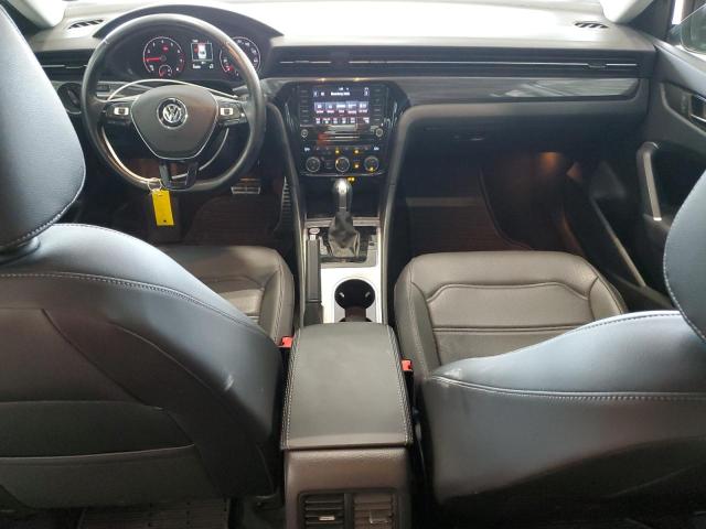  VOLKSWAGEN PASSAT 2020 Серебристый