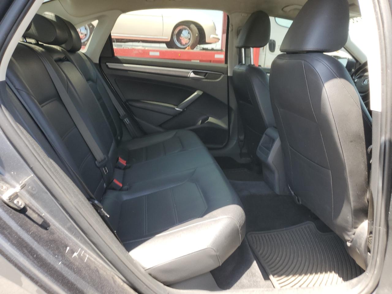 2018 Volkswagen Passat S VIN: 1VWAA7A3XJC012799 Lot: 64614735