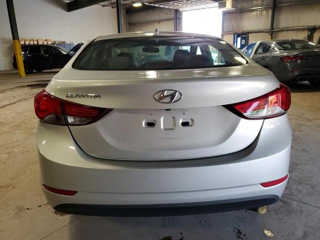  HYUNDAI ELANTRA 2015 Srebrny