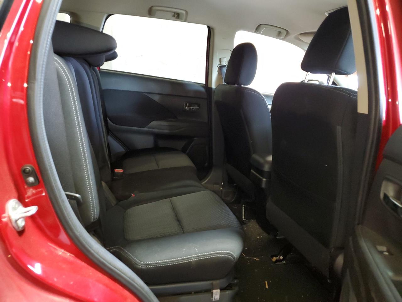 2018 Mitsubishi Outlander Se VIN: JA4AZ3A33JZ015880 Lot: 64034585