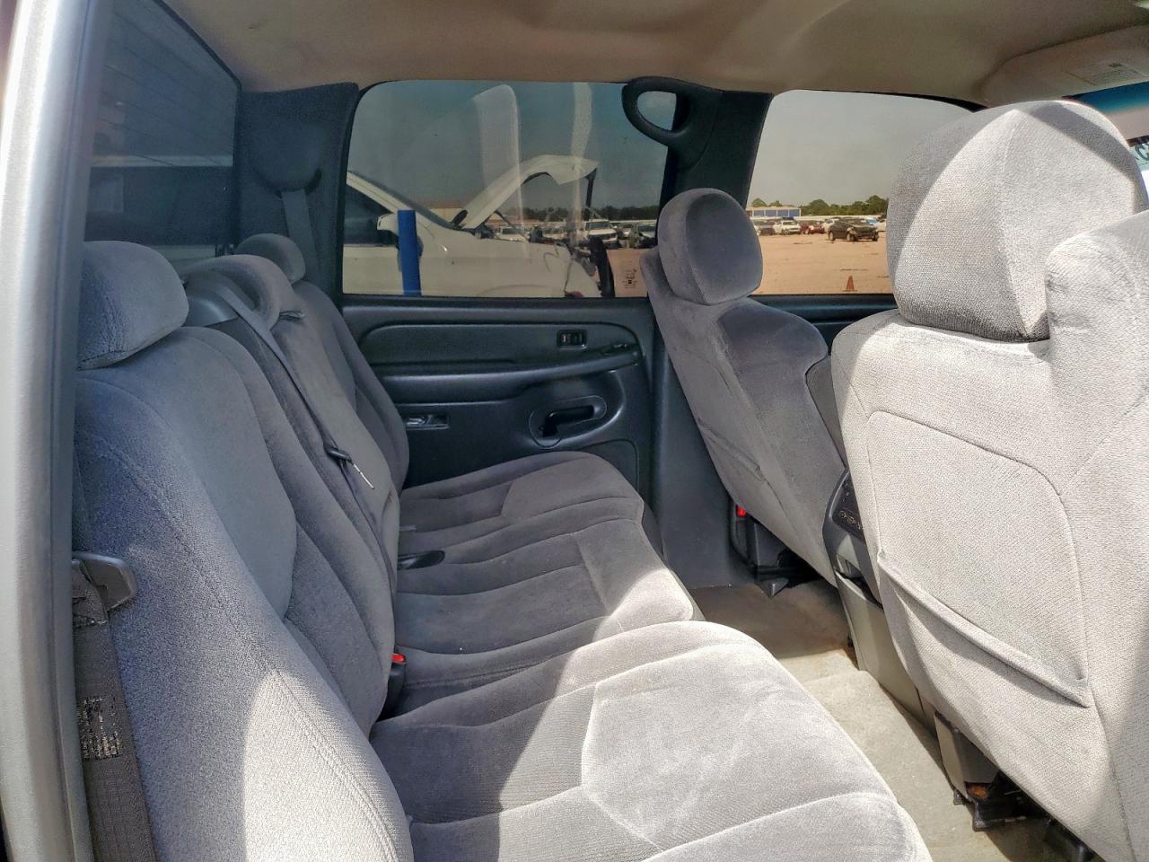 2005 GMC New Sierra C1500 VIN: 2GTEC13T551367139 Lot: 64960935