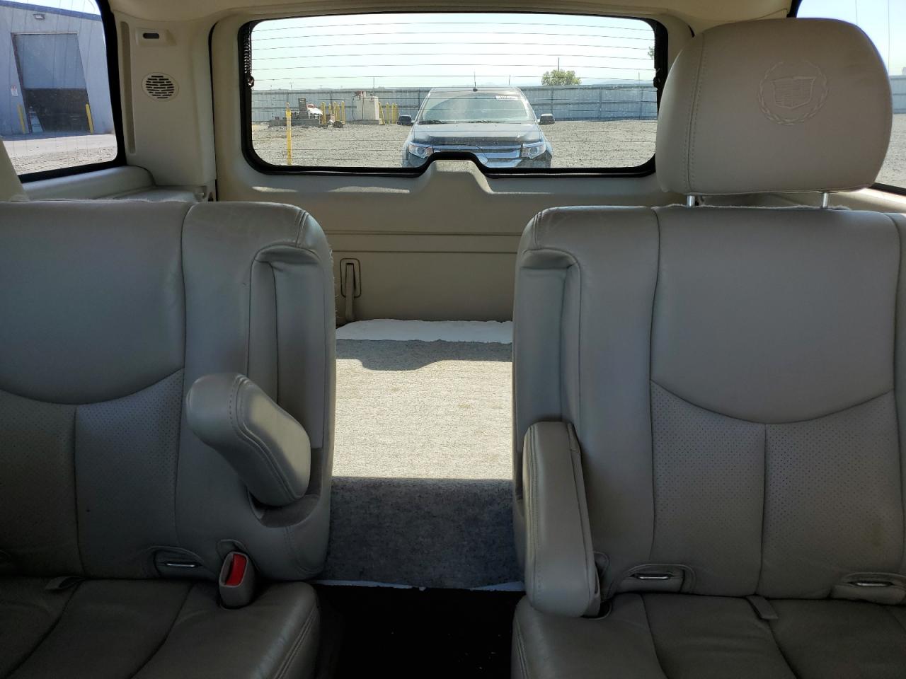 2004 Cadillac Escalade Luxury VIN: 1GYEC63T54R309965 Lot: 64319945
