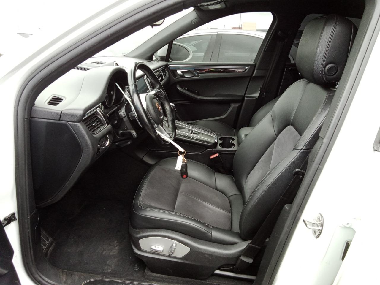 2017 Porsche Macan VIN: WP1AA2A56HLB81170 Lot: 63791615