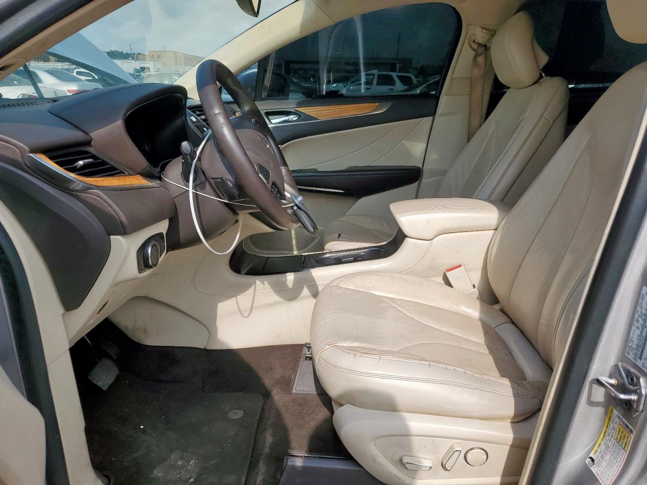 5LMCJ2C94GUJ30360 2016 Lincoln Mkc Select