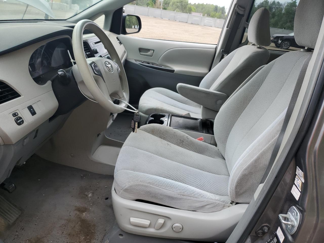 2011 Toyota Sienna Le VIN: 5TDKK3DC7BS085279 Lot: 65245225