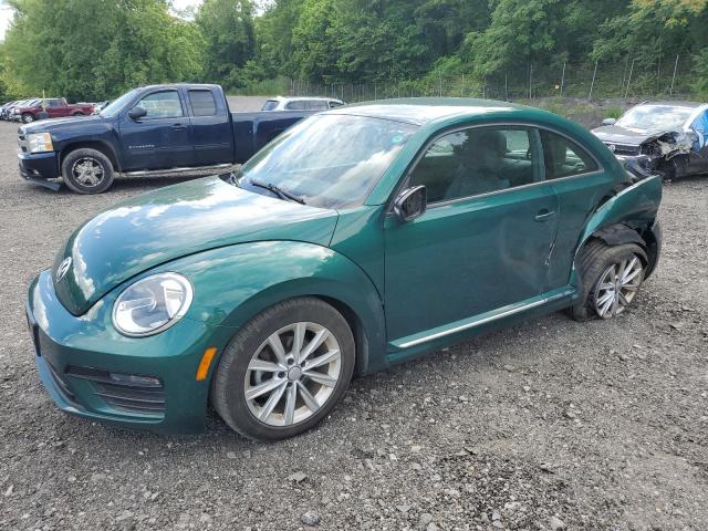  VOLKSWAGEN BEETLE 2018 Зеленый