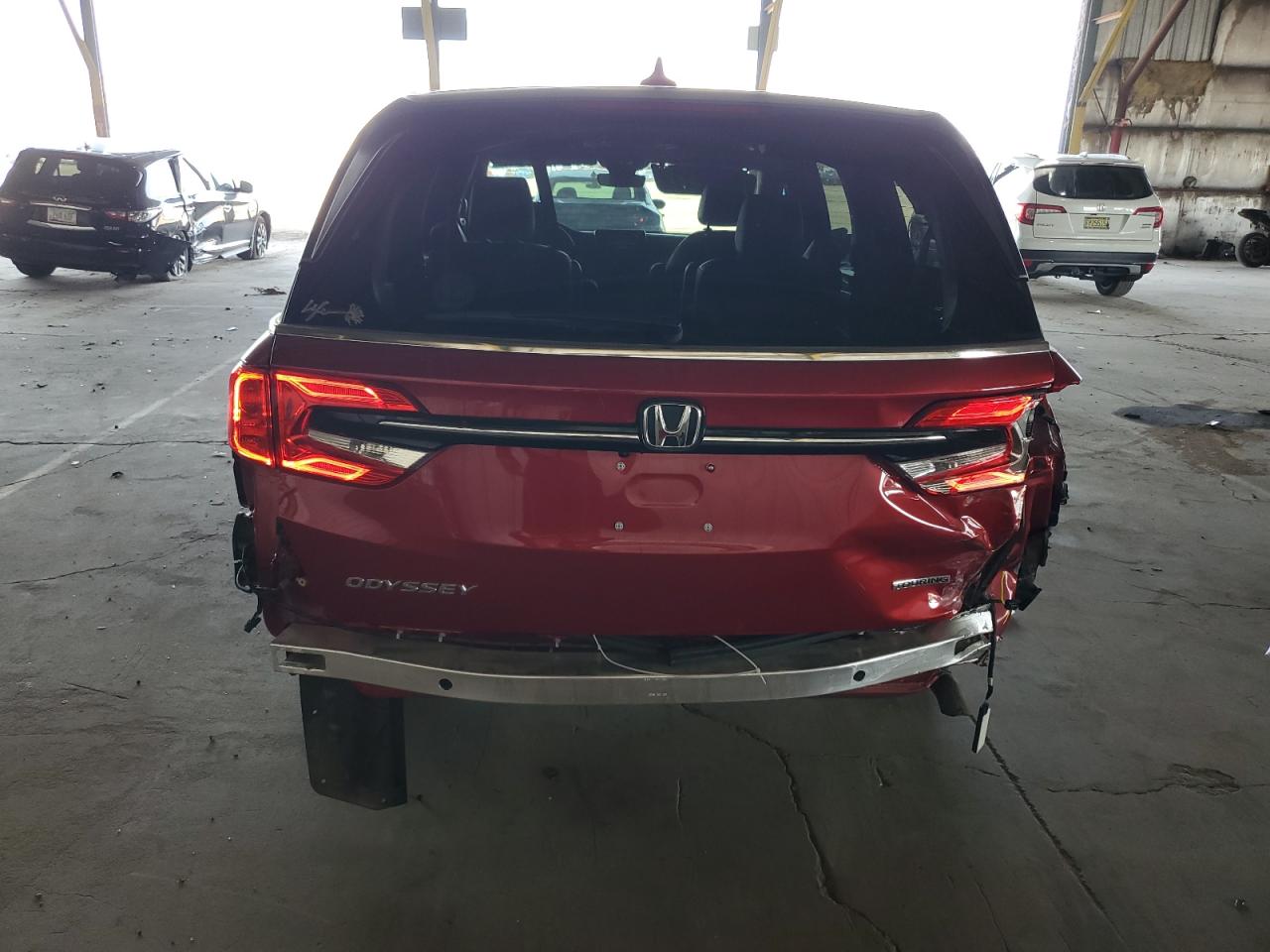 2024 Honda Odyssey Touring VIN: 5FNRL6H89RB013145 Lot: 63103125