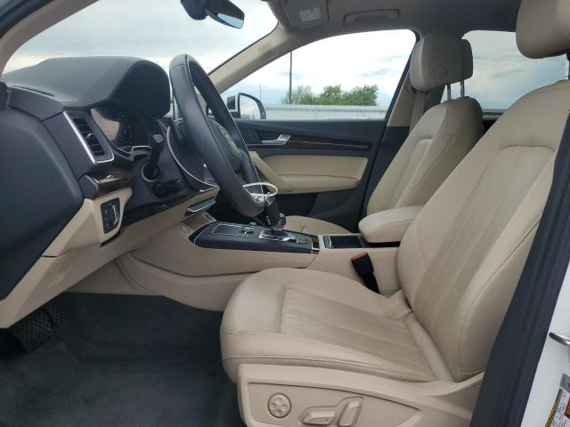  AUDI Q5 2018 Белы