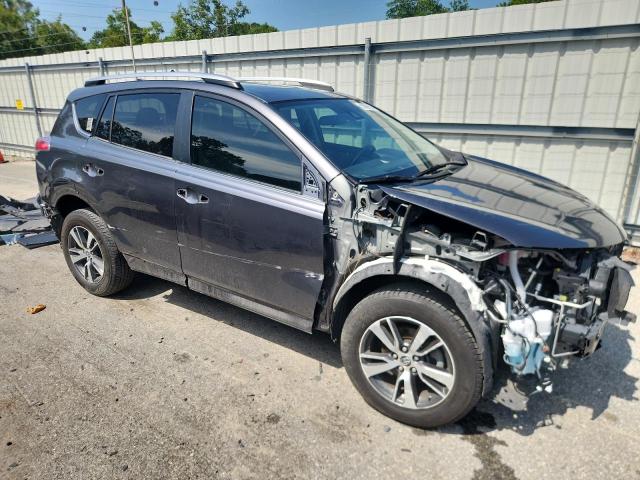  TOYOTA RAV4 2017 Srebrny