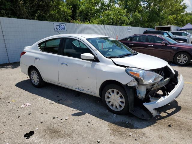  NISSAN VERSA 2019 Biały