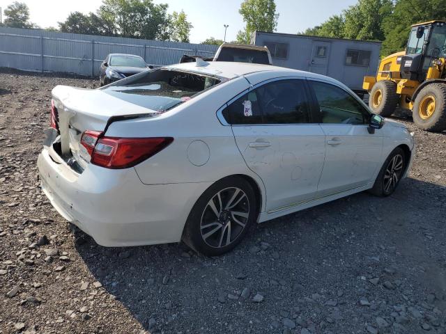  SUBARU LEGACY 2017 White