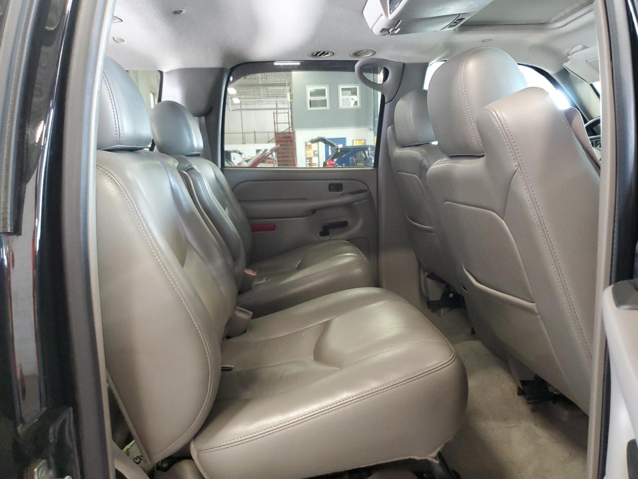 2005 Chevrolet Suburban K1500 VIN: 3GNFK16ZX5G101461 Lot: 64633045
