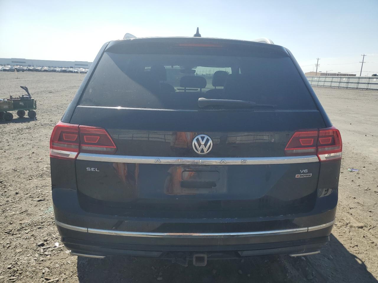 2018 Volkswagen Atlas Sel VIN: 1V2RR2CA0JC548317 Lot: 64521035