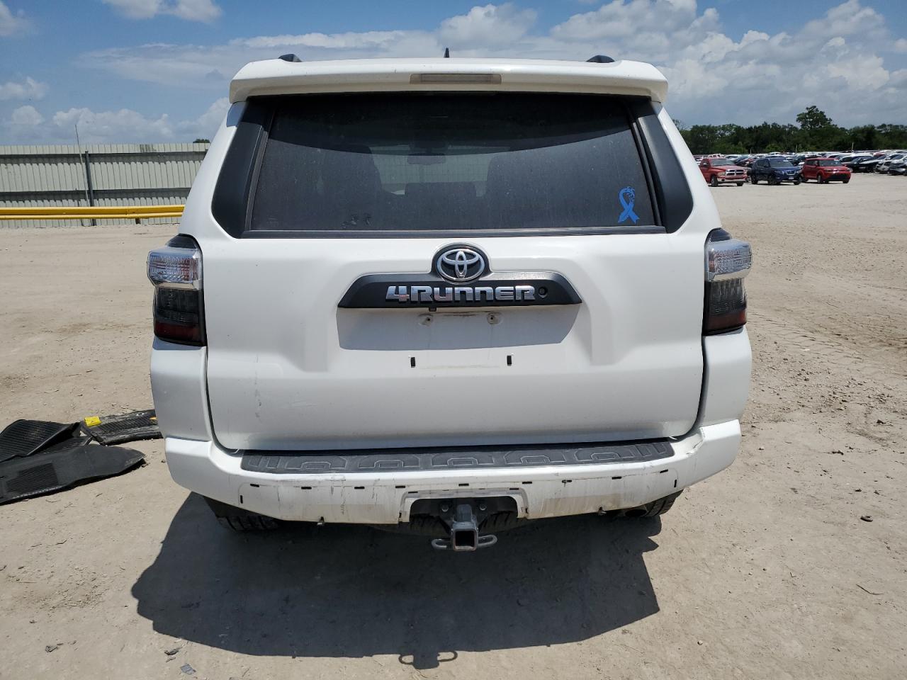 2018 Toyota 4Runner Sr5/Sr5 Premium VIN: JTEBU5JR6J5527225 Lot: 62851005