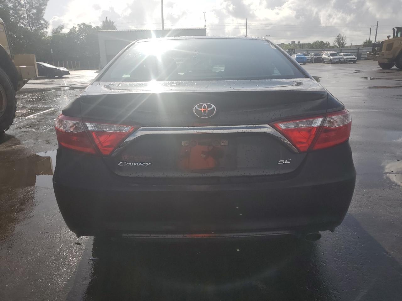 2016 Toyota Camry Le VIN: 4T1BF1FK0GU266834 Lot: 64620235