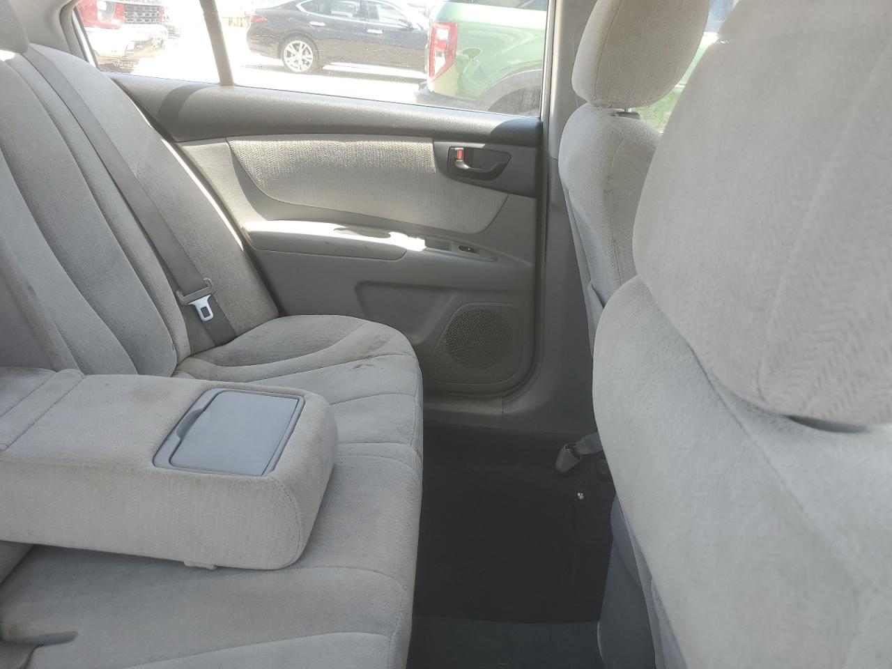 2008 Kia Optima Lx VIN: KNAGE123685177516 Lot: 64466125