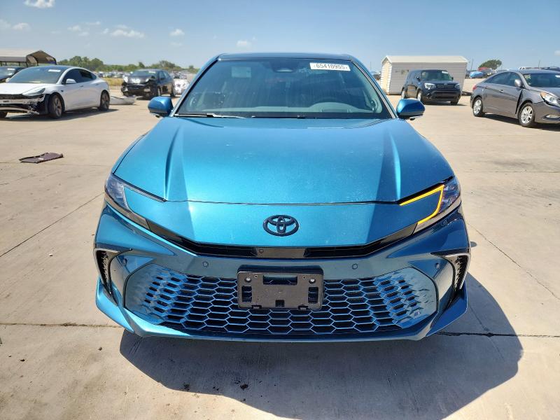  TOYOTA CAMRY 2025 Зеленый