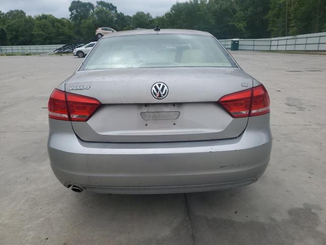  VOLKSWAGEN PASSAT 2012 Srebrny