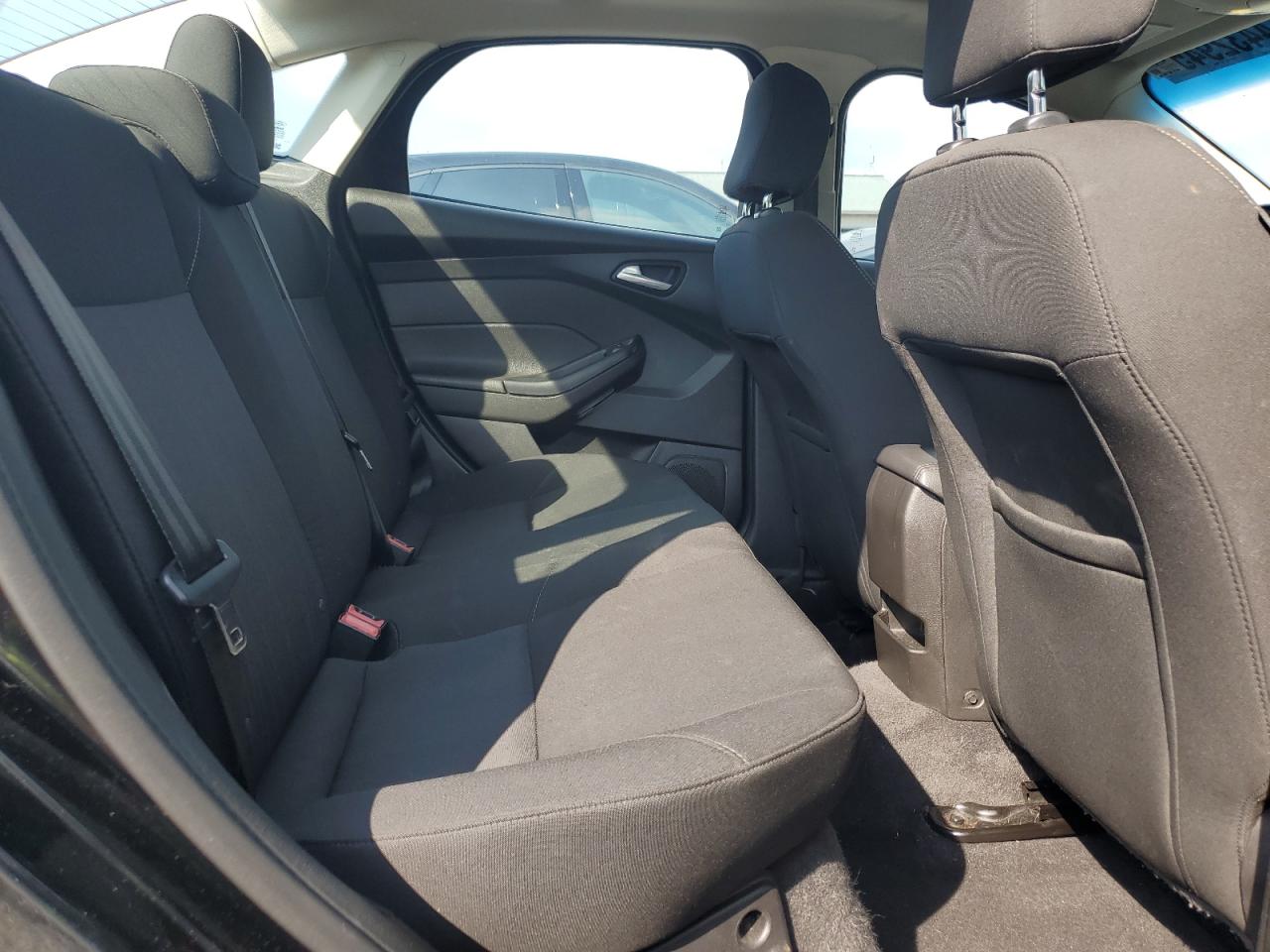 2016 Ford Focus Se VIN: 1FADP3FE3GL228283 Lot: 64432945
