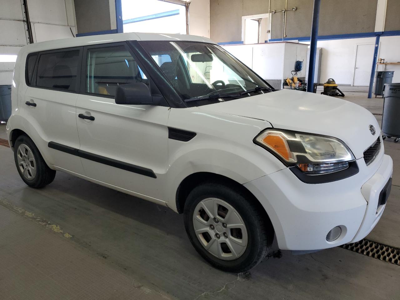 2011 Kia Soul VIN: KNDJT2A17B7714426 Lot: 66773575