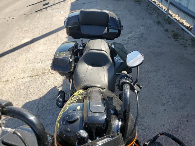  HARLEY-DAVIDSON FL 2022 Чорний