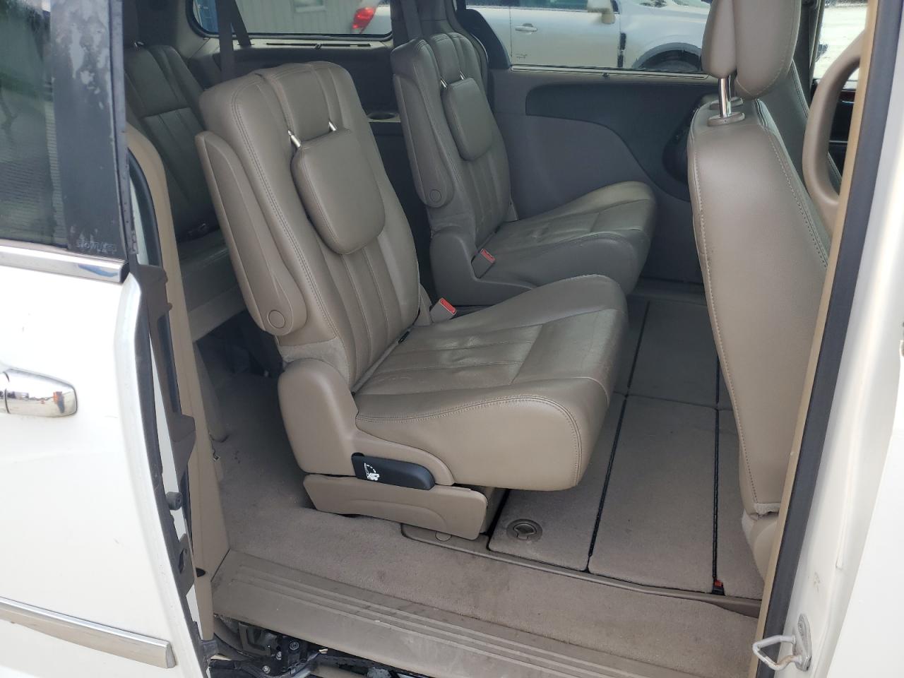 2012 Chrysler Town & Country Touring L VIN: 2C4RC1CG3CR288989 Lot: 64098665