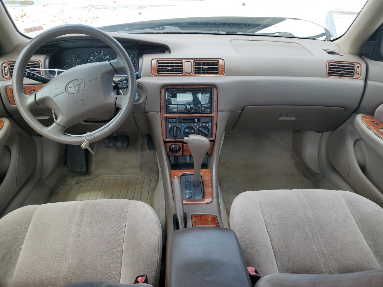 1999 Toyota Camry Le VIN: 4T1BF22K3XU080281 Lot: 63824555