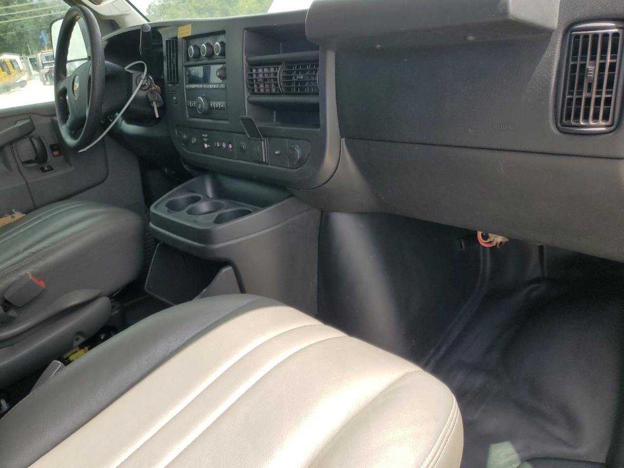 2018 Chevrolet Express G3500 VIN: 1GCZGHFG0J1233572 Lot: 64937545