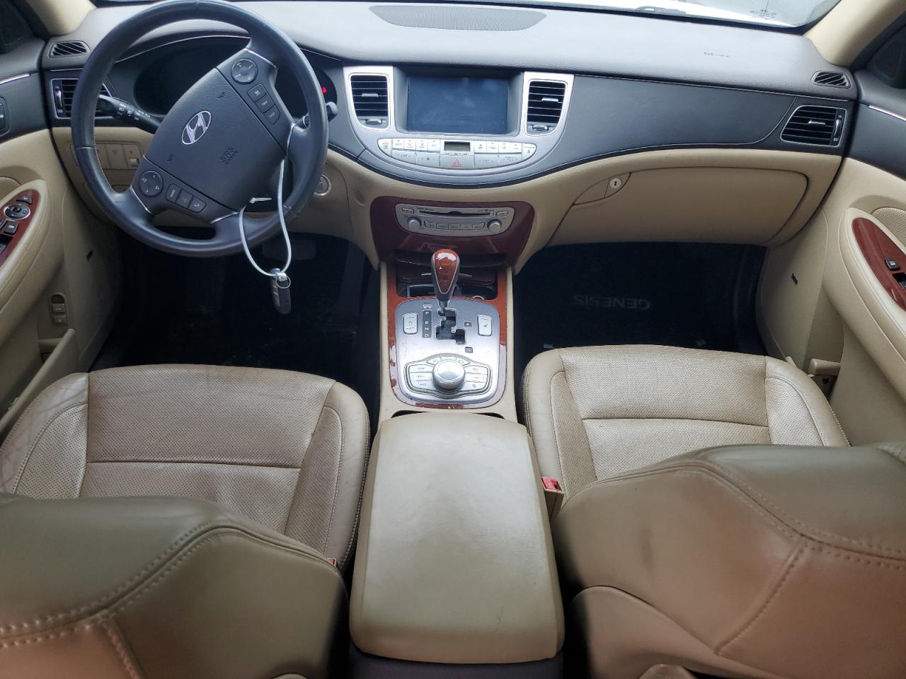 2013 Hyundai Genesis 3.8L VIN: KMHGC4DD0DU221196 Lot: 61266865