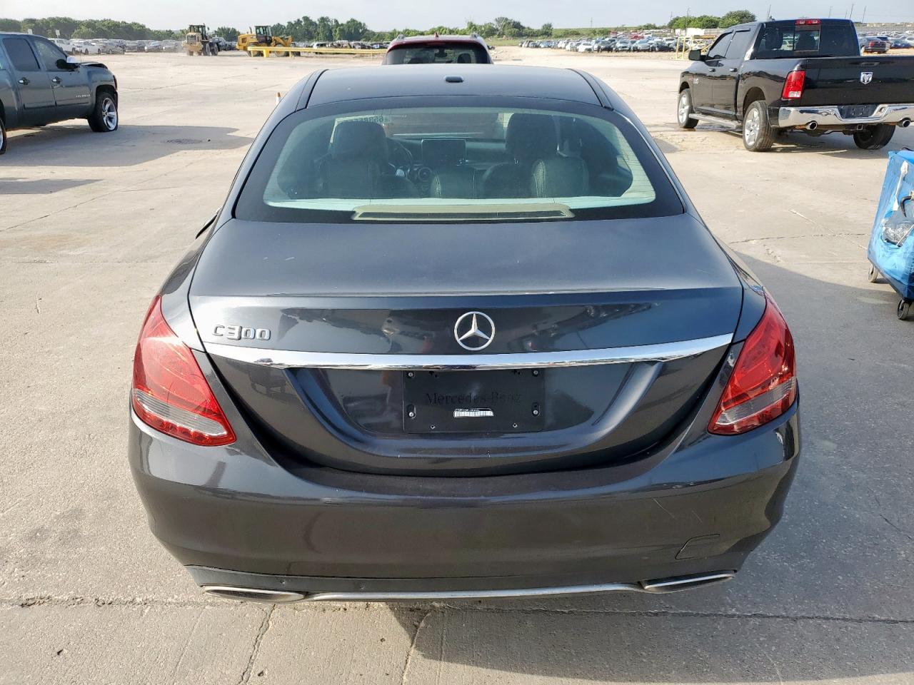 2015 Mercedes-Benz C 300 VIN: 55SWF4JB0FU085026 Lot: 65385555