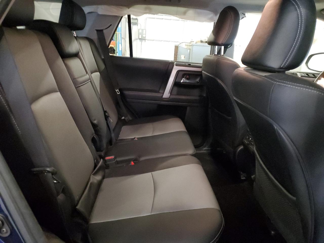 2022 Toyota 4Runner Sr5/Sr5 Premium VIN: JTENU5JR1N6070496 Lot: 64748045