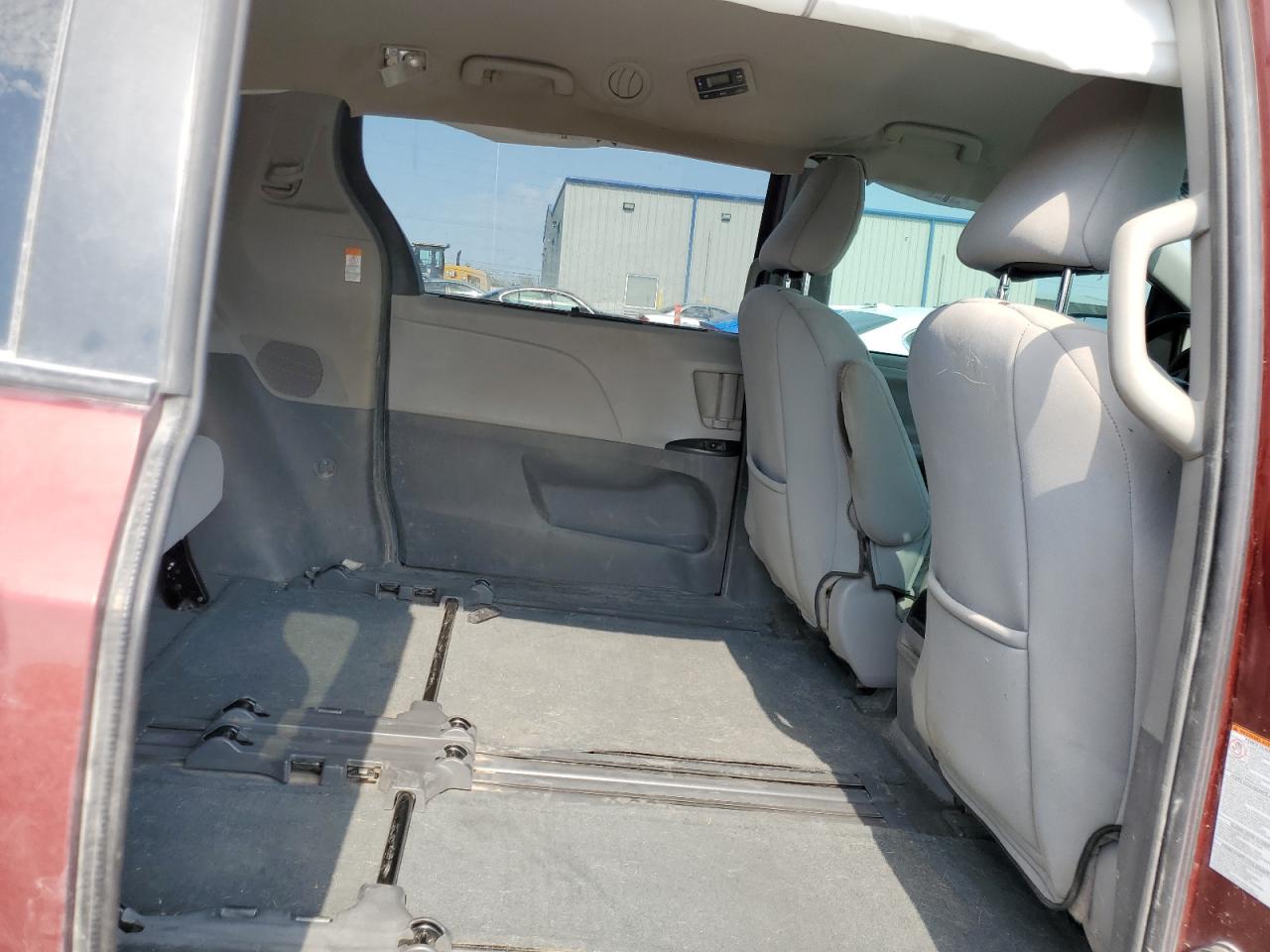 2017 Toyota Sienna Le VIN: 5TDKZ3DC6HS881638 Lot: 64778585