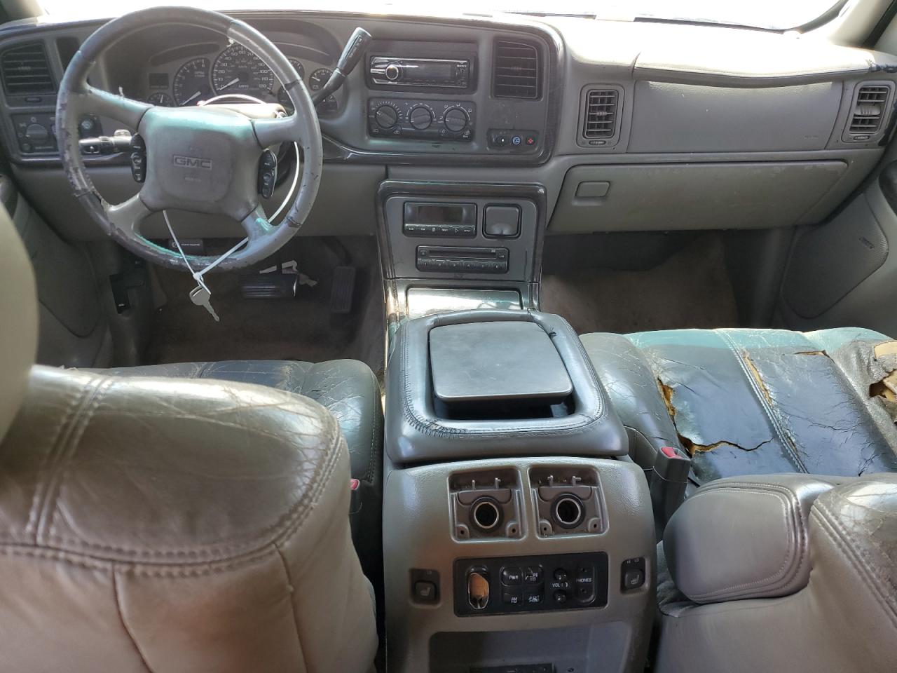 1gkfk66u82j310240 1GKFK66U82J310240 2002 GMC Denali Xl K1500