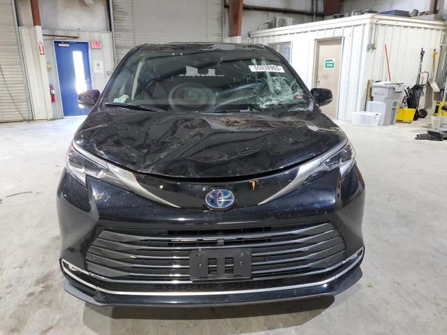  TOYOTA SIENNA 2023 Czarny