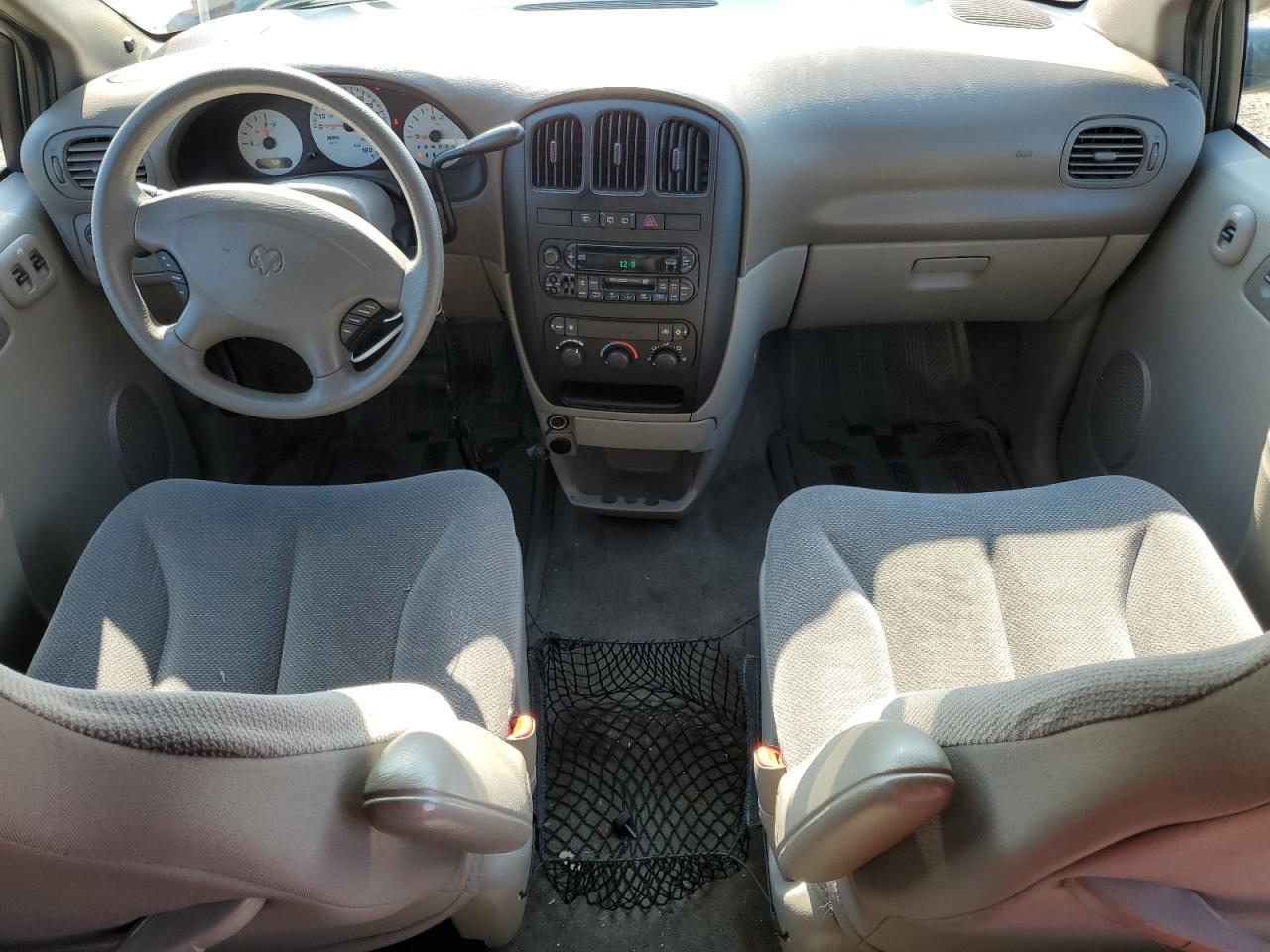 2003 Dodge Caravan Se VIN: 1D4GP25363B118915 Lot: 64078535