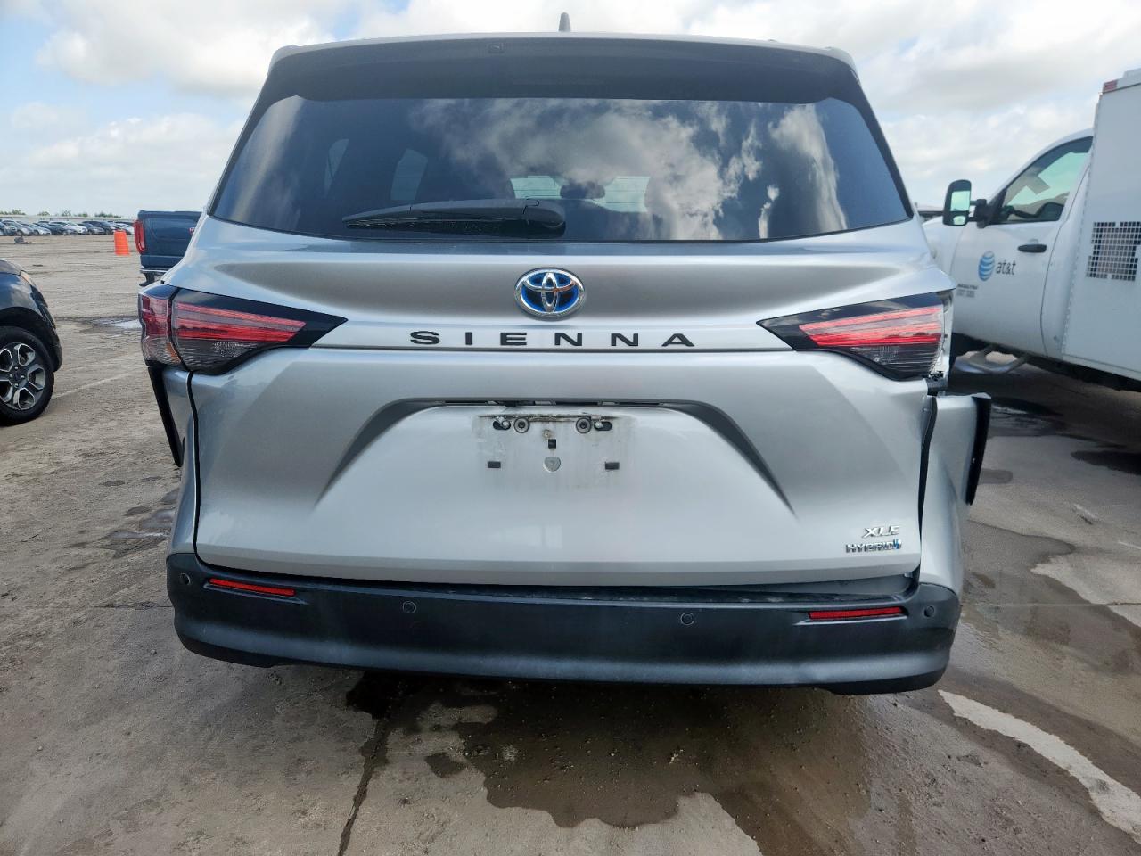 2021 Toyota Sienna Xle VIN: 5TDYRKECXMS041066 Lot: 64996125