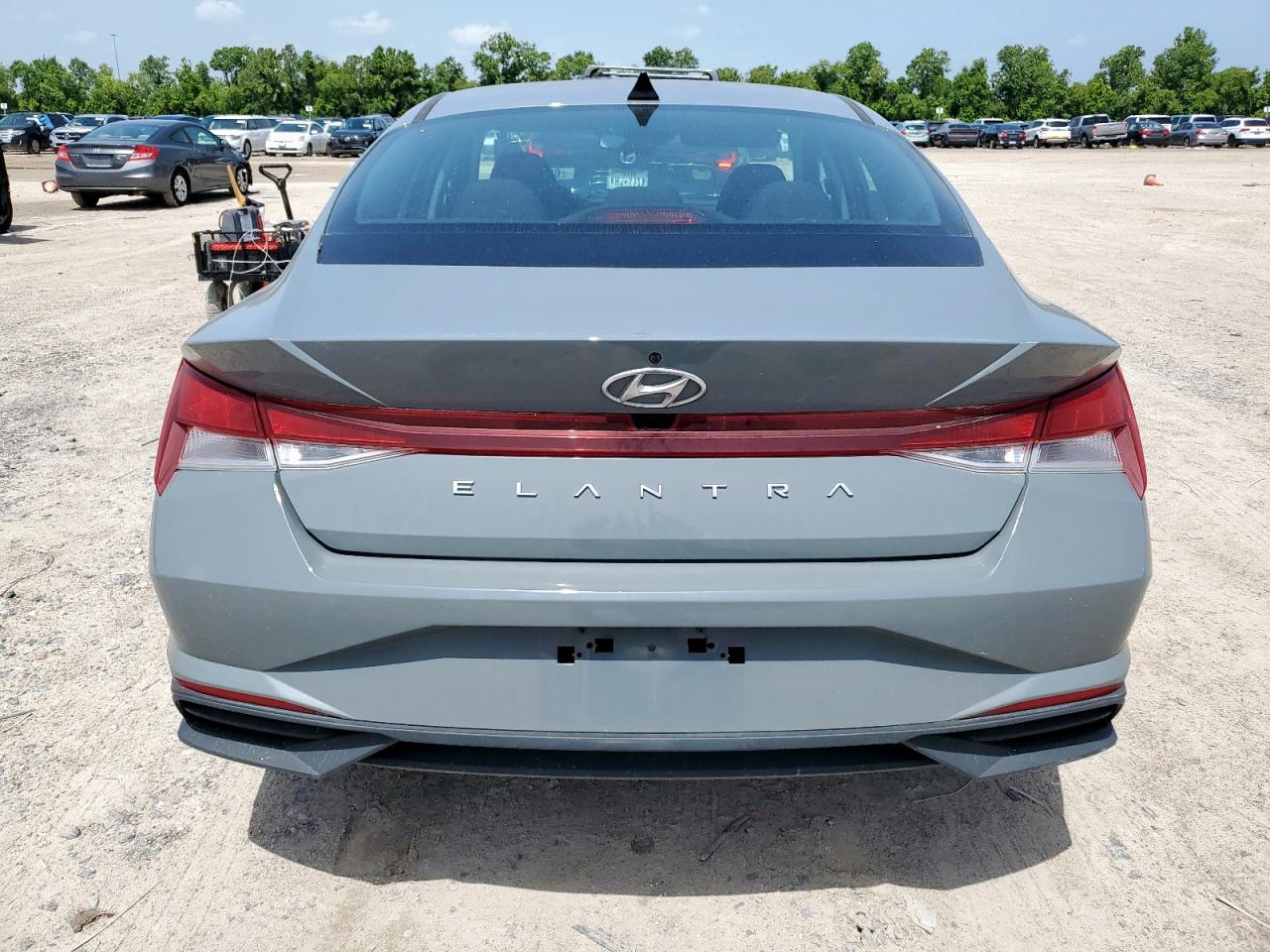 2022 Hyundai Elantra Sel VIN: KMHLM4AG7NU358129 Lot: 63372525