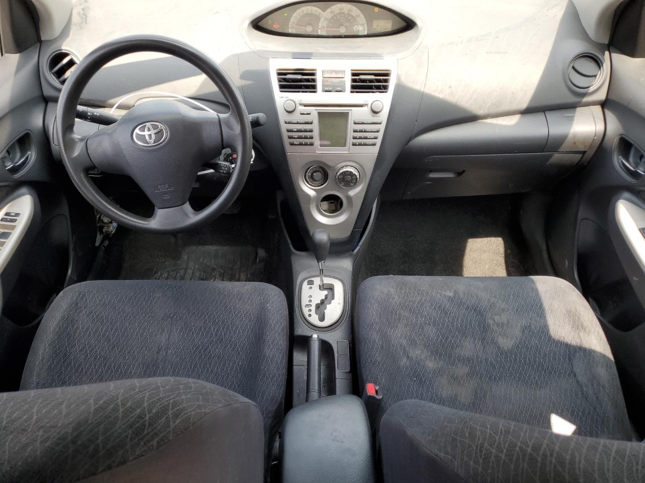 2008 Toyota Yaris VIN: JTDBT923X81279233 Lot: 60641715