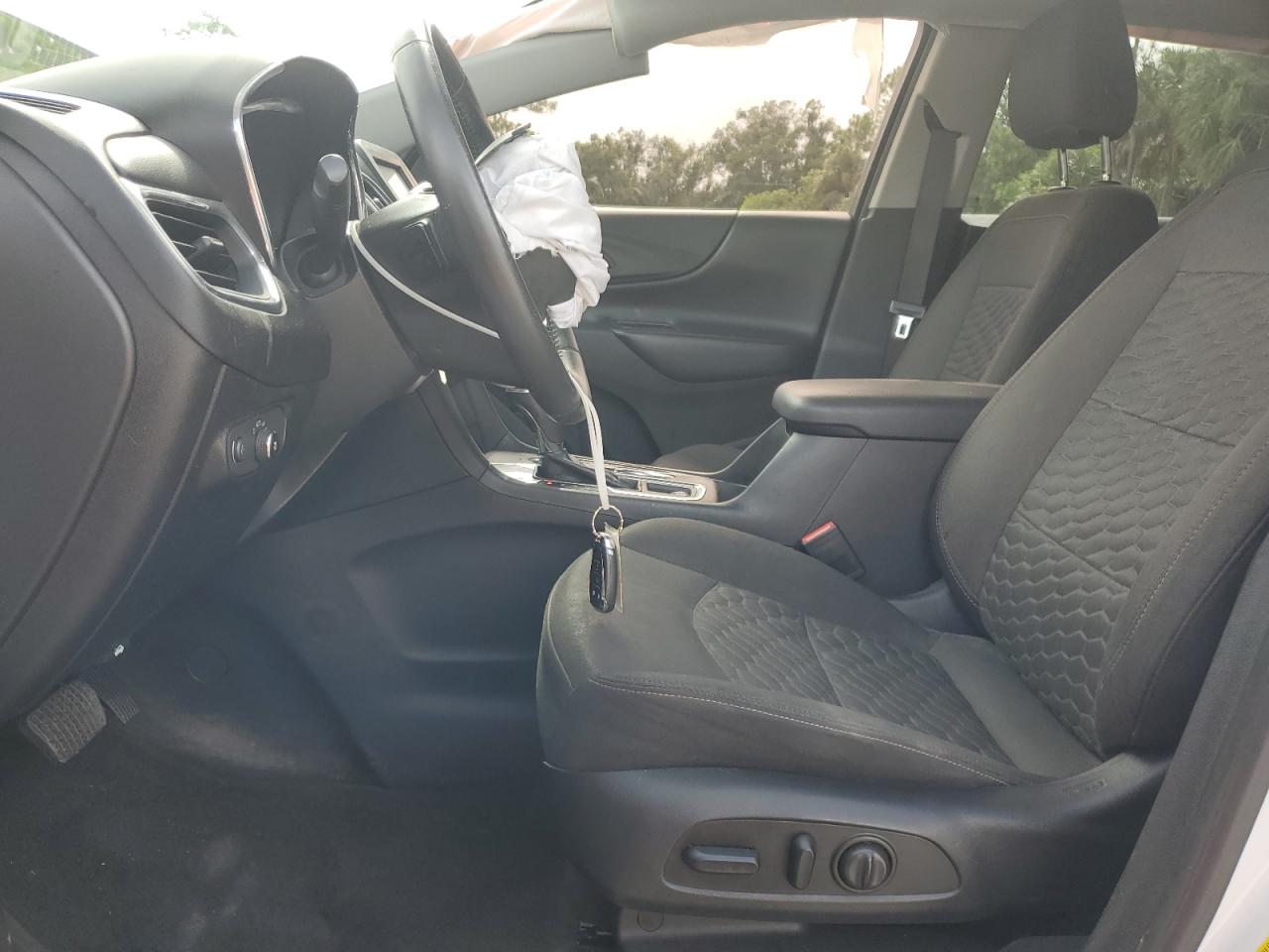 2018 Chevrolet Equinox Lt VIN: 3GNAXJEV3JL102477 Lot: 65248685