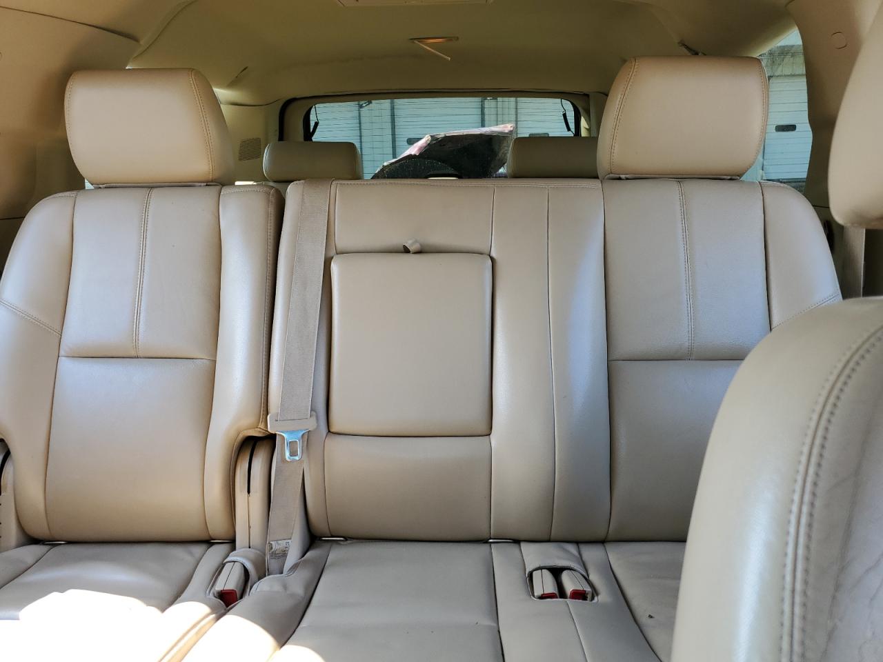 2014 Chevrolet Suburban K1500 Lt VIN: 1GNSKJE73ER193012 Lot: 64617935