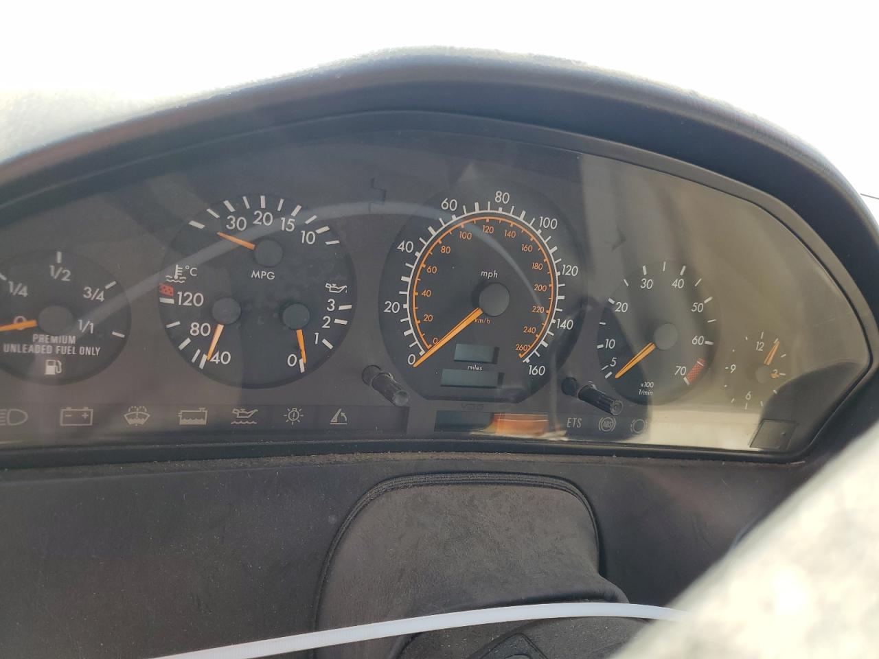 1995 Mercedes-Benz Sl 320 VIN: WDBFA63E4SF125003 Lot: 64643585