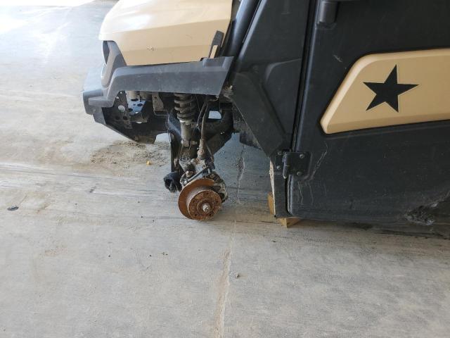 2023 JOHN DEERE XUV835M  