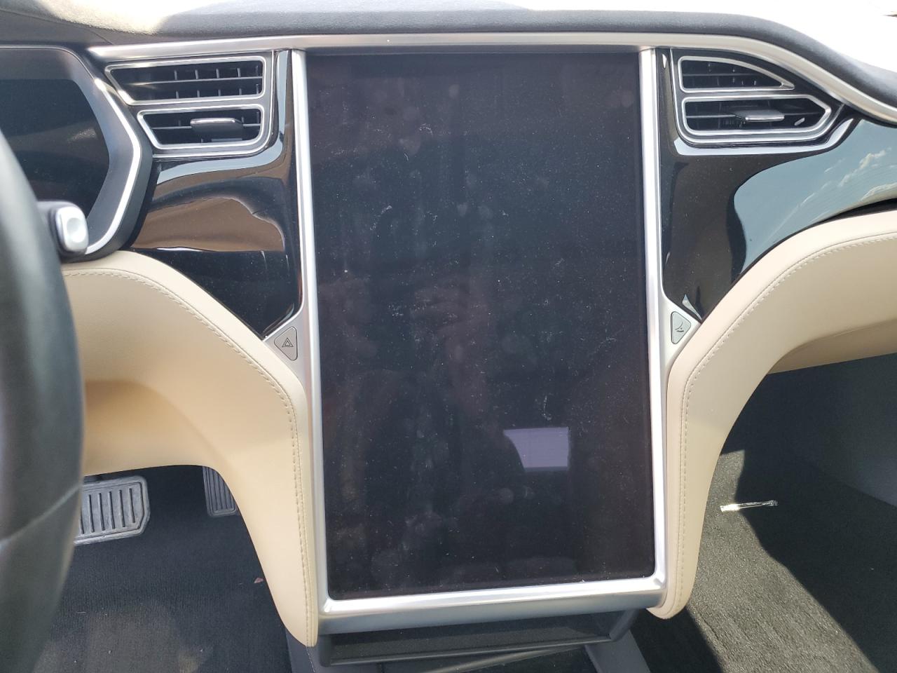 2015 Tesla Model S 70D VIN: 5YJSA1S22FF093642 Lot: 62741835