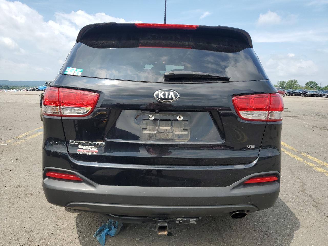 2017 Kia Sorento Lx VIN: 5XYPGDA5XHG223213 Lot: 64904235
