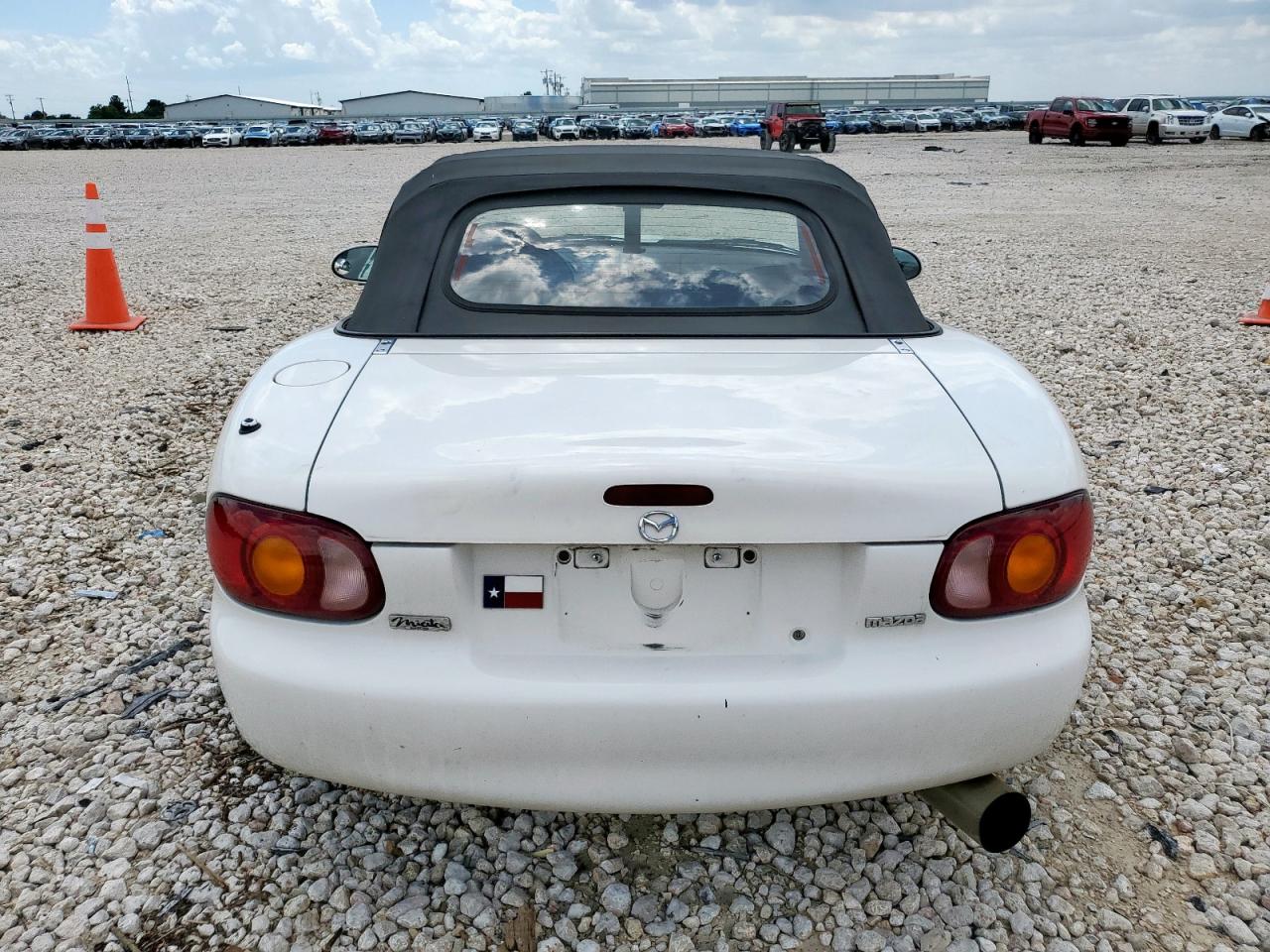 1999 Mazda Mx-5 Miata VIN: JM1NB3537X0108226 Lot: 63701215