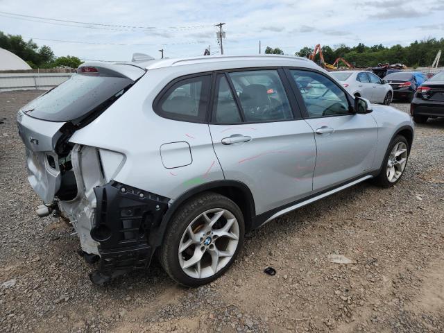 BMW X1 2015 Srebrny