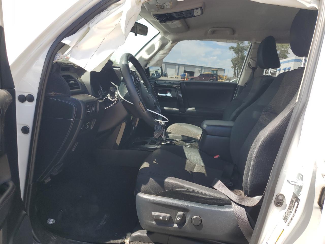 2019 Toyota 4Runner Sr5/Sr5 Premium VIN: JTEBU5JR9K5677346 Lot: 64381825