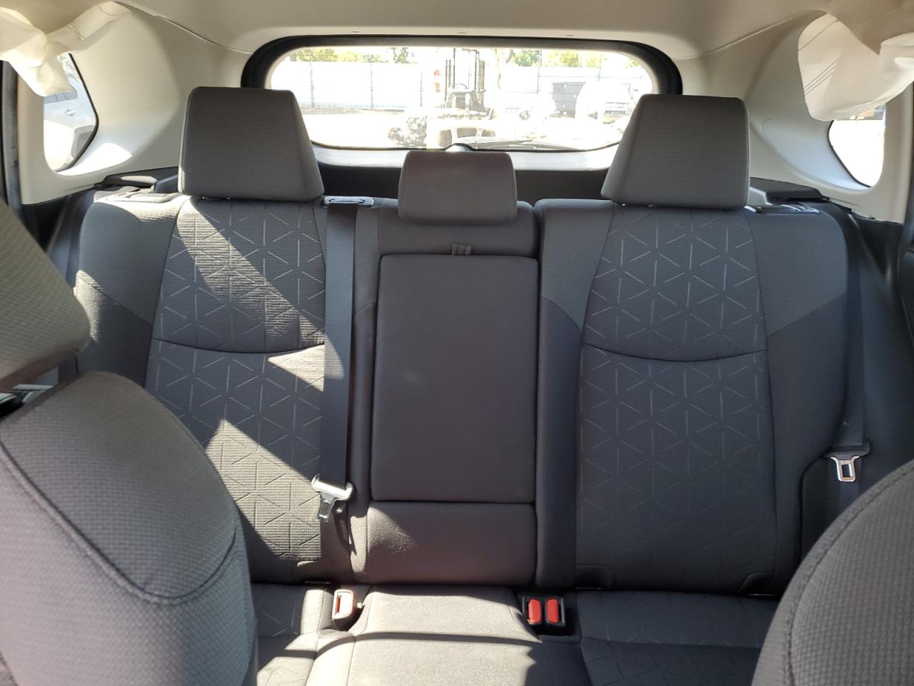 2021 Toyota Rav4 Xle VIN: 2T3W1RFV0MW135107 Lot: 65054685