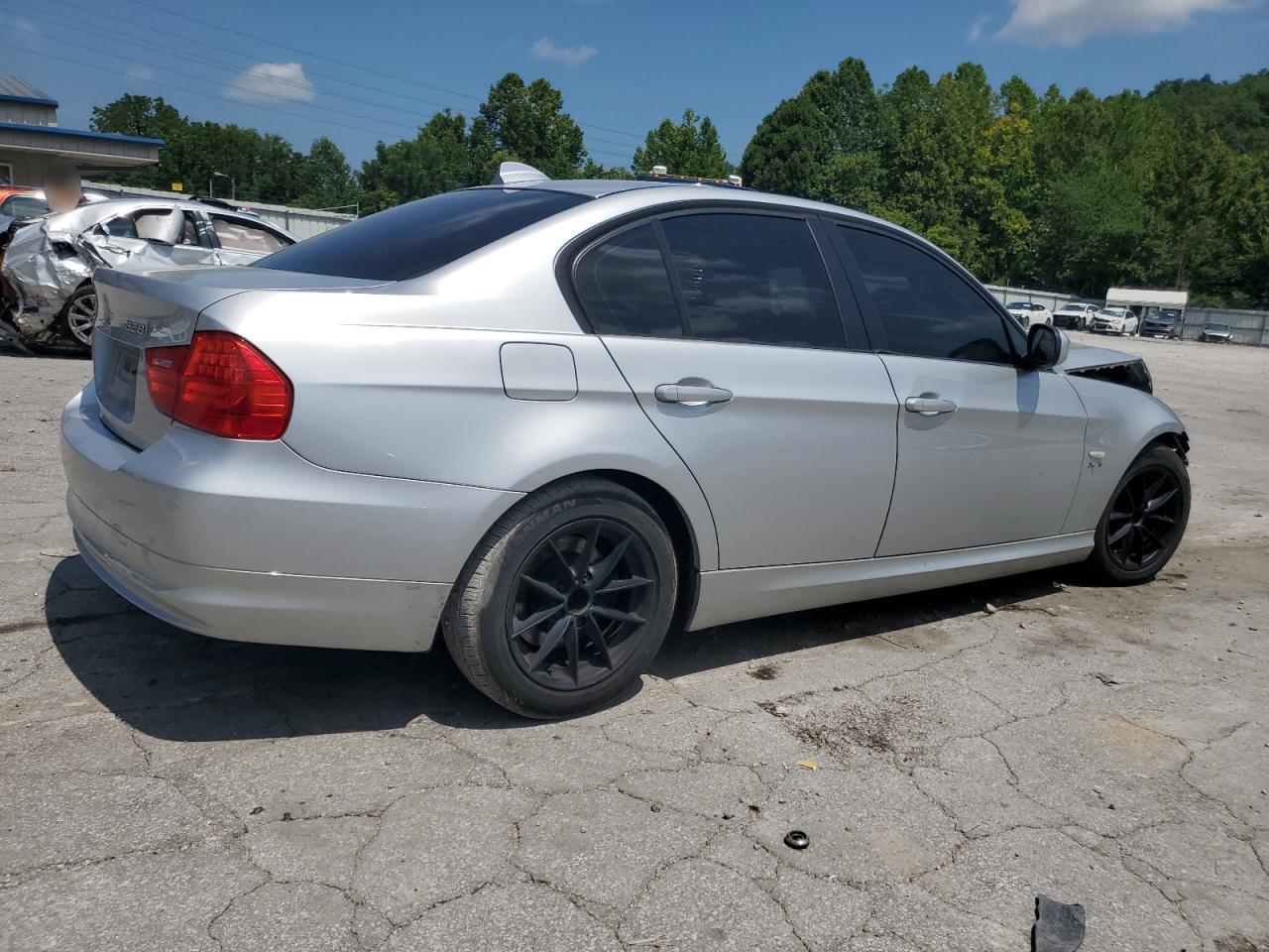 2010 BMW 328 Xi VIN: WBAPK7C52AA460570 Lot: 66197485