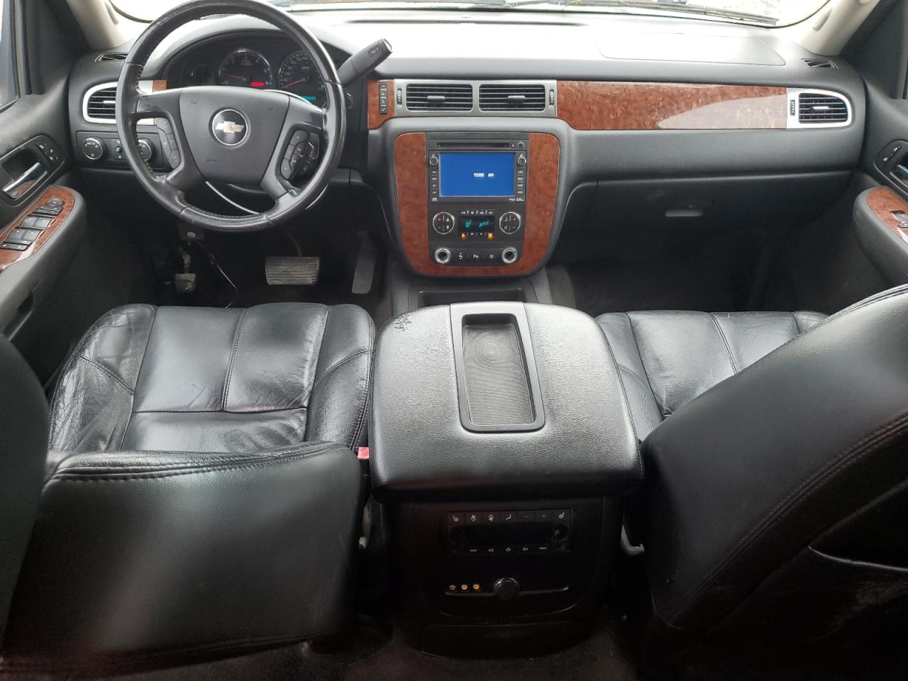 2007 Chevrolet Suburban K2500 VIN: 3GNGK26K77G308843 Lot: 63867775